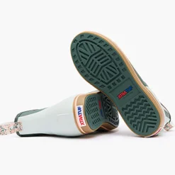 Women XTRATUF Lifestyle|Deck Boots|Women's 6 in Ankle Deck Boot